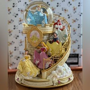 Disney Princesses Staircase Happiest Celebration on Earth Musical SnowGlobe